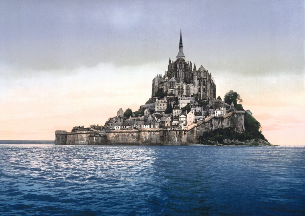 France-Mont-Saint-Michel-1900_bordercropped